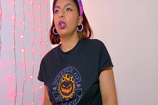 im anna  online show from October 2025 06:38:02 PM