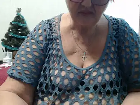 DeniseeRose online show from December 2024 05:29:02 PM