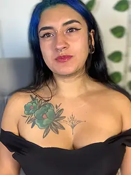 Snapshot of Lilith_Pink chatting on January 2025 03:37:01 AM Lilith Pink online show from January 2025 03:37:01 AM