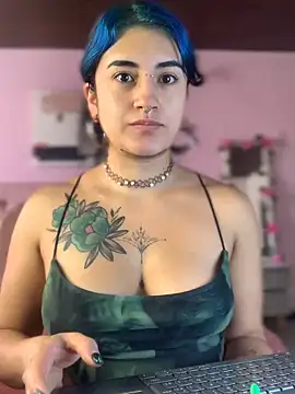 Snapshot of Lilith_Pink chatting on February 2025 02:24:01 PM Lilith Pink online show from February 2025 02:24:01 PM