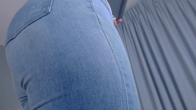 Snapshot of LilithSmith_ chatting on December 2025 11:36:02 AM LilithSmith online show from December 2025 11:36:02 AM