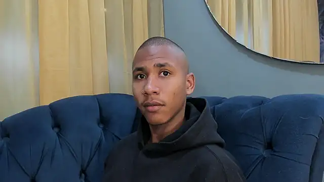 Snapshot of Ethan_Fox11 chatting on January 2025 02:25:01 PM Ethan Fox11 online show from January 2025 02:25:01 PM