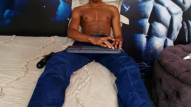 Snapshot of Ethan_Fox11 chatting on February 2025 02:22:02 PM Ethan Fox11 online show from February 2025 02:22:02 PM