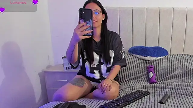 Snapshot of anny_roberts chatting on February 2026 11:14:02 PM anny roberts online show from February 2026 11:14:02 PM