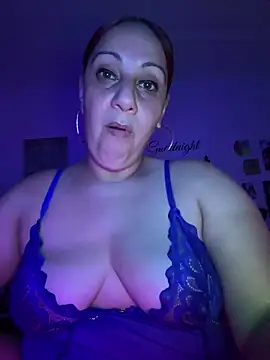 DeeLight124 online show from April 2026 04:21:02 AM