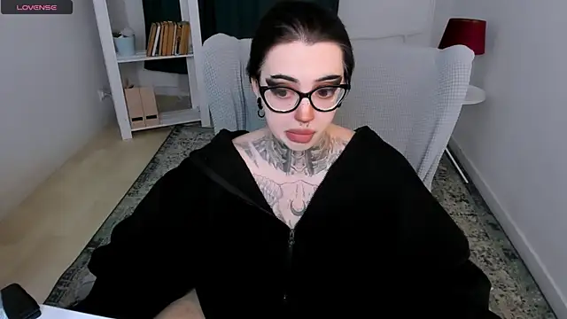 Dixi Pixi  online show from June 2026 07:13:02 AM