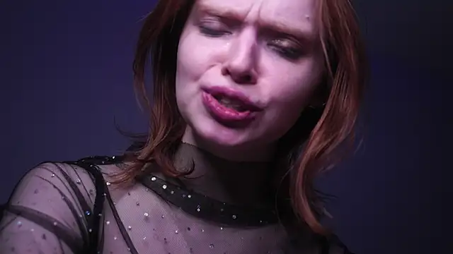 ginger hugs online show from December 2024 04:22:02 AM