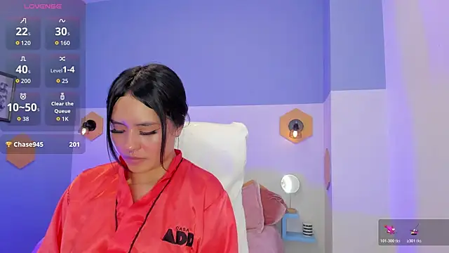 Chloe fischer  online show from April 2026 07:07:02 PM