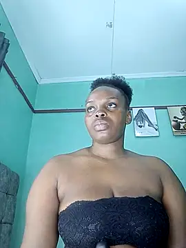 Snapshot of freaky_j_ chatting on January 2025 09:39:02 PM freaky j online show from January 2025 09:39:02 PM