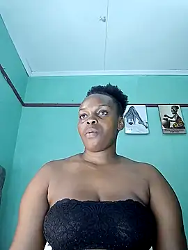 Snapshot of freaky_j_ chatting on January 2025 12:50:01 AM freaky j online show from January 2025 12:50:01 AM