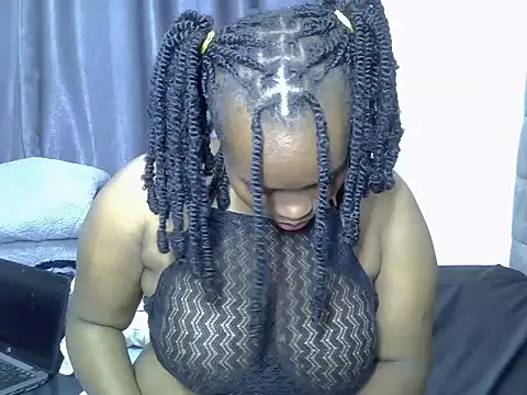 Snapshot of freaky_j_ chatting on September 2025 08:10:01 PM freaky j online show from September 2025 08:10:01 PM