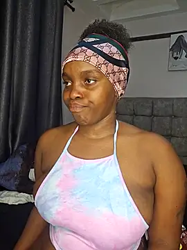 Snapshot of freaky_j_ chatting on November 2025 10:02:01 PM freaky j online show from November 2025 10:02:01 PM