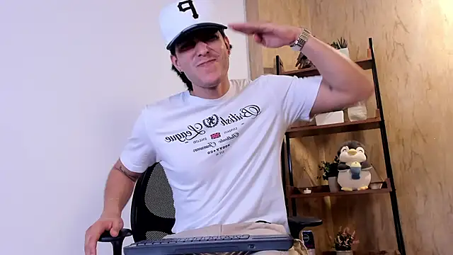 Karimferrer online show from March 2026 03:10:01 AM