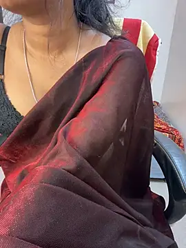 Snapshot of Spicy_sari_girl chatting on December 2024 03:25:01 AM Spicy sari girl online show from December 2024 03:25:01 AM