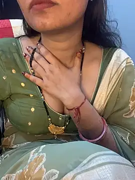 Snapshot of Spicy_sari_girl chatting on March 2025 11:26:01 PM Spicy sari girl online show from March 2025 11:26:01 PM