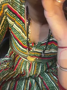 Snapshot of Spicy_sari_girl chatting on December 2025 03:40:02 PM Spicy sari girl online show from December 2025 03:40:02 PM