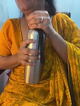 Spicy sari girl online show from May 2026 01:56:02 AM