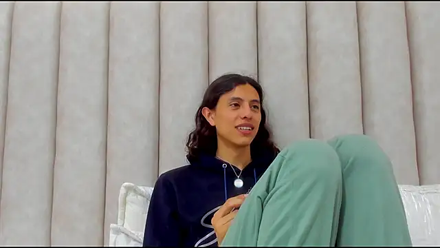 FreyaMoller online show from November 2025 06:55:02 PM