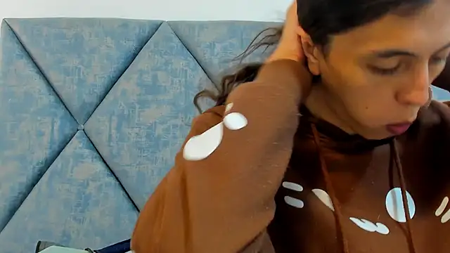 FreyaMoller online show from February 2026 07:39:02 PM