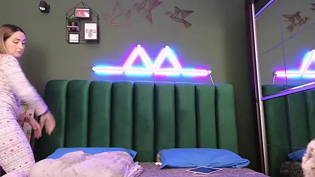 kimmie meow online show from January 2025 06:57:02 PM