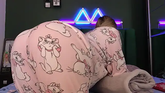 kimmie meow online show from January 2025 07:04:02 PM