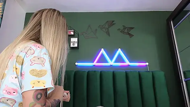 kimmie meow online show from February 2025 06:49:02 PM