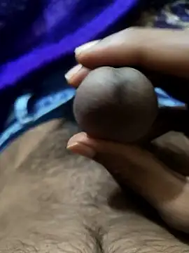 PAWARXX 0 online show from December 2025 05:43:02 PM