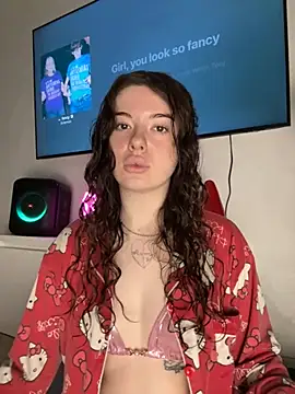 Kimi Ass online show from November 2025 01:56:02 PM