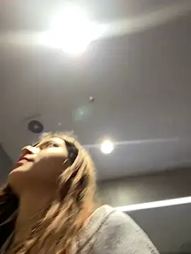 Snapshot of Times__Square chatting on January 2025 07:08:01 AM Times Square online show from January 2025 07:08:01 AM