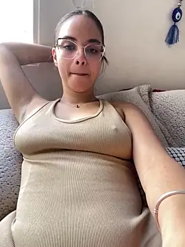 Snapshot of gabyaridi chatting on February 2026 03:05:02 PM gabyaridi online show from February 2026 03:05:02 PM