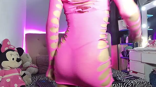 Isis brown7 online show from December 2025 09:58:01 AM