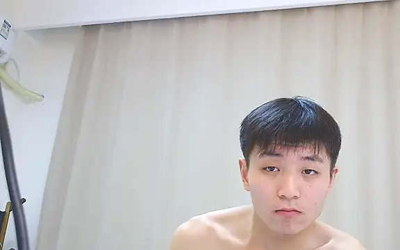 Snapshot of ace2p chatting on November 2025 04:09:02 PM ace2p online show from November 2025 04:09:02 PM