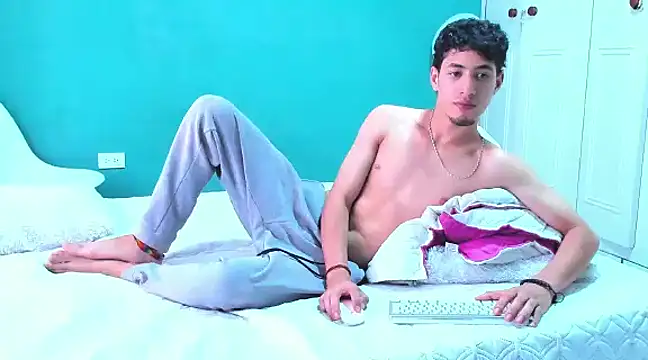 Chandler ken online show from February 2025 07:25:01 PM