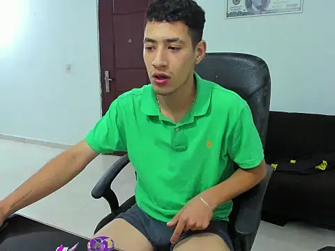 Chandler ken online show from October 2025 08:46:02 AM