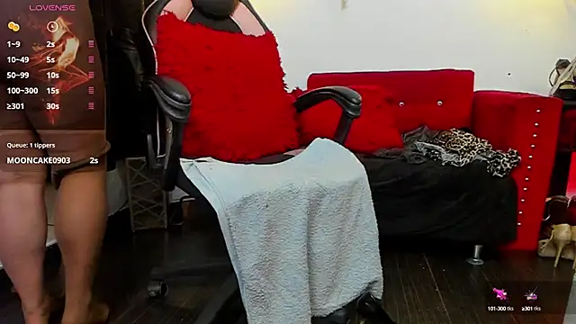 Snapshot of LiaTaylorr chatting on March 2025 03:48:02 PM LiaTaylorr online show from March 2025 03:48:02 PM