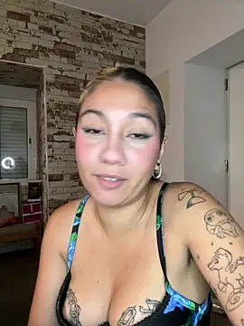 blvckbabyweed07 online show from April 2026 10:37:01 PM