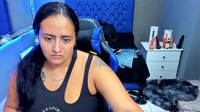 Snapshot of NikolPervertUnlimit chatting on December 2025 01:13:01 AM NikolPervertUnlimit online show from December 2025 01:13:01 AM