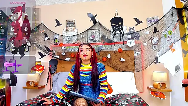 CristalLoren online show from October 2025 05:58:02 PM