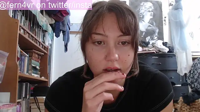 fern4ever online show from April 2026 06:38:02 PM