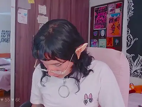 melissahowl online show from November 2025 05:26:01 PM