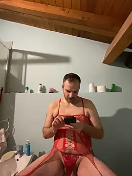 voglioso97 online show from February 2026 12:43:02 PM