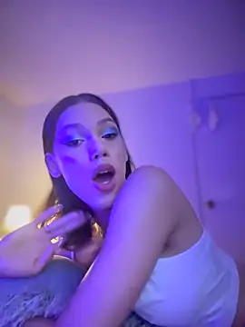 Snapshot of Carlita_cute chatting on January 2025 04:44:02 AM Carlita cute online show from January 2025 04:44:02 AM