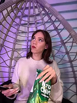 Snapshot of Carlita_cute chatting on January 2025 06:13:01 AM Carlita cute online show from January 2025 06:13:01 AM