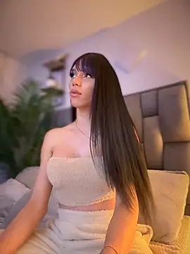 Snapshot of Carlita_cute chatting on February 2025 08:44:01 AM Carlita cute online show from February 2025 08:44:01 AM