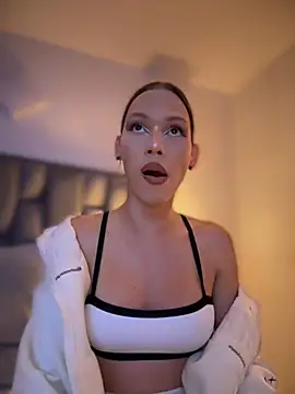 Snapshot of Carlita_cute chatting on March 2025 03:44:02 AM Carlita cute online show from March 2025 03:44:02 AM