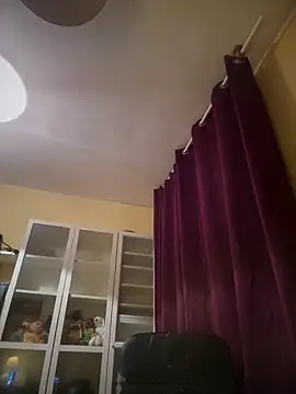 Snapshot of Carlita_cute chatting on September 2025 09:29:02 PM Carlita cute online show from September 2025 09:29:02 PM