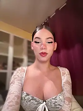 Snapshot of Carlita_cute chatting on October 2025 07:44:02 PM Carlita cute online show from October 2025 07:44:02 PM