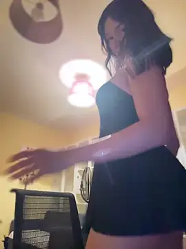 Snapshot of Carlita_cute chatting on November 2025 10:20:02 PM Carlita cute online show from November 2025 10:20:02 PM