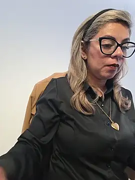 Cata Office-12 online show from November 2025 02:07:02 PM