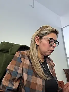 Cata Office-12 online show from November 2025 08:07:02 PM